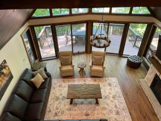 Pocono Waterfront Escape - Holiday Home - 6