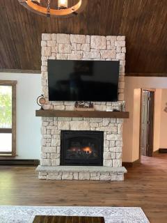 Pocono Waterfront Escape - Holiday Home - 5