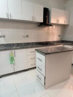 Max Luxe Luxury 3-bedroom Duplex - 3