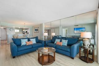 Lovely and Convenient Home In Beachfront Complex w Shared Pool WiFi AC & W&D - 6