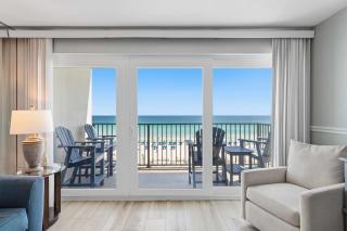 Lovely and Convenient Home In Beachfront Complex w Shared Pool WiFi AC & W&D - 4