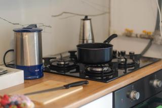 ChicStudio Full Kitchen AC Free Parking Popcorn - 1
