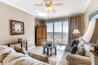 Sixth floor Summer Place condo w beach access shared pool and more - 7