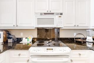 Sixth floor Summer Place condo w beach access shared pool and more - 2