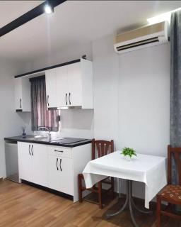 Aliaj Guesthouse - 2