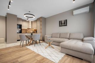 New Premium 1BR in Central Plovdiv w/ Terrace - 2