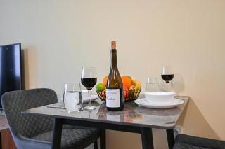Rea Victoria - Stylish Studio With Private Parking - 4