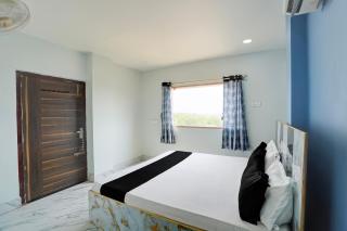 Spot On The moonlight Hotel - 0