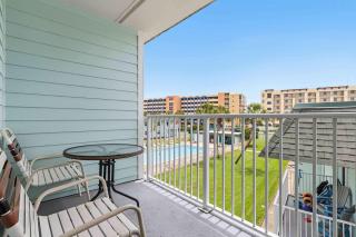 Cozy coastal condo with shared pool wifi and beach access - 8