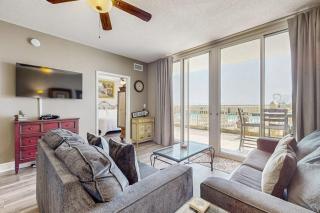Gorgeous ground floor beachfront condo shared pool and beach access - 6