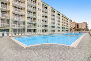 Ocean view condo with beach access hot tub outdoor pool gym BBQ patio - 7