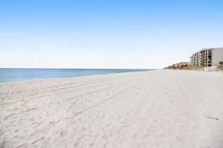 Gulf front condo with furnished patio pool fitness room boardwalk to beach - 8