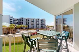 Gulf front condo with beach access two pools tennis gym & balcony - 8