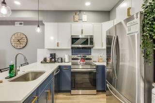 Philly Condo w/ Rooftop Deck! Walk to Broad St - 2