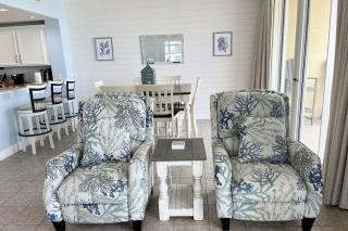 Newly updated picturesque third-floor Gulf-front condo on Okaloosa Island - 6