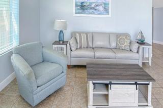 Newly updated picturesque third-floor Gulf-front condo on Okaloosa Island - 5