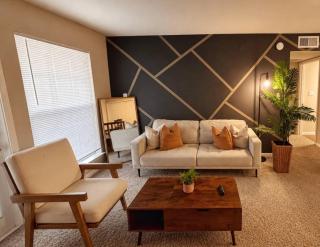 Beige 1Bed 1Bath NRG at 5 min walk Free Parking - 0