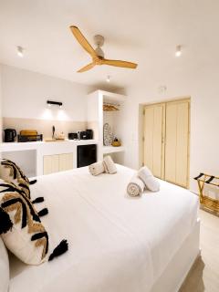 Anastasia's Cycladic House with jacuzzi - 3