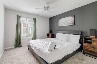 Beige 1Bed 1Bath NRG at 5 min walk Free Parking - 8