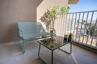 Premium 2BR Apartment 2min Beach Walk Heart of St Julians - 7