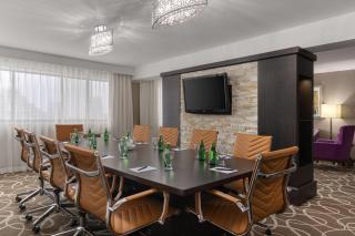 Crowne Plaza Kitchener-Waterloo by IHG - 6