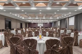 Crowne Plaza Kitchener-Waterloo by IHG - 2
