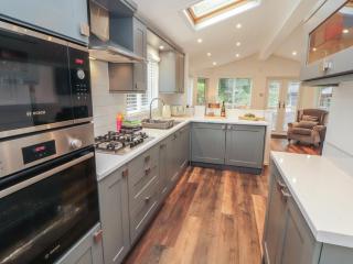 Willows Lodge - 2