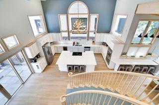 Luxury Villa with Year Round Heated Pool, Sauna, Spa & Fire Pit - Newly Redone - 6