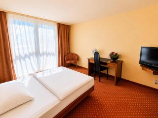 Quick Hotel Dresden 24H Self Check-in - 1
