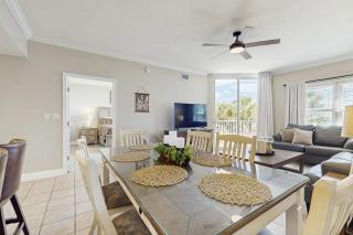 Gorgeous beachfront condo shared pool and beach access - 3