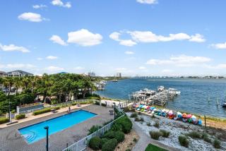 South Harbor unit 3C by Gulf Coast Getaways - 4