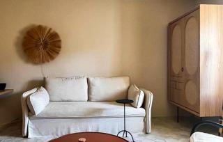 Awesome Home In Jelsa - 1