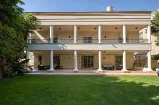 Grand 5BR Villa with Garden By 5A at New Cairo - 0