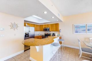 Spacious coastal condo on Okaloosa Island with Gulf-front views - steps to beach - 4