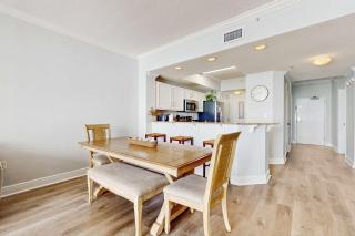 Picturesque Gulf-Front Condo Steps To Beach Gulfside Pool & Exercise Room - 9