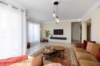 Grand 5BR Villa with Garden By 5A at New Cairo - 3