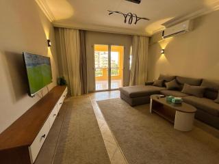 Modern 2-bedroom Apt Dreamland Golf & Pool View - 5