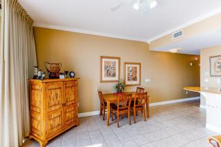 Welcoming 6th Floor Condo Incredible Gulf-Front Views Near Local Activities - 6