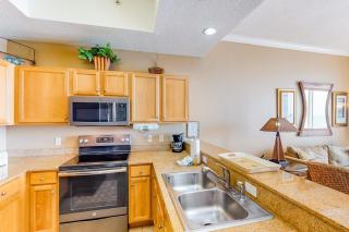 Welcoming 6th Floor Condo Incredible Gulf-Front Views Near Local Activities - 4