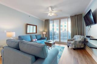Beachview Condo with full kitchen shared pool and beach access - 0