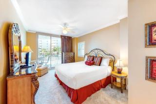 Cute coastal condo with lazy river Gulf view hot tub & gym - near the beach - 4