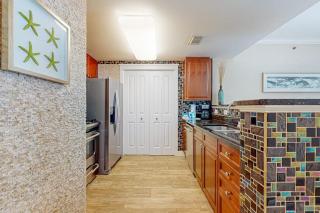 2nd Floor Waterscape Condo w Beach Access Beach Service Shared Amenities - 3