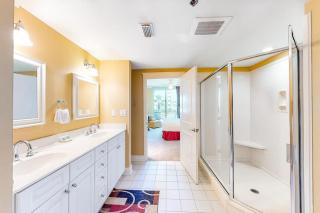 Cute coastal condo with lazy river Gulf view hot tub & gym - near the beach - 2