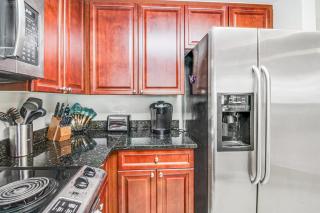 2nd Floor Cozy Condo At Waterscape 490 Feet Of Private Beach - 1