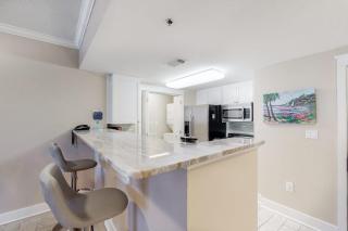 2nd Floor Elegantly Decorated Coastal Condo On Okaloosa Island - 4