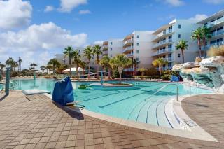 2nd Floor Elegant Spacious Condo At Waterscape Waterfall Lazy River - 8