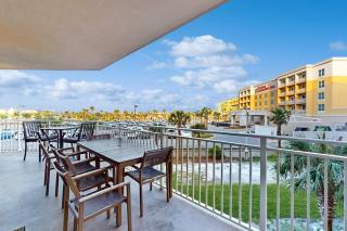 2nd-floor condo with balcony at Waterscape Waterfall lazy river & beach chairs - 9