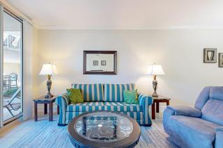 Picturesque Condo At Waterscape Steps To Beach 490 Feet Of Private Beach - 3