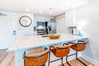 Spacious Coastal Condo On Okaloosa Island Waterfall Lazy River - 5