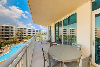 4th-floor remodeled condo with pool hot tub fitness room balcony & lazy river - 8